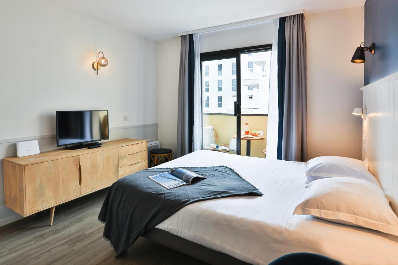 เรซิด็องซ์ ปิแยร์ แอนด์ วาก็องซ์ ซองทร์ Aparthotel ลาโรแชล ภายนอก รูปภาพ